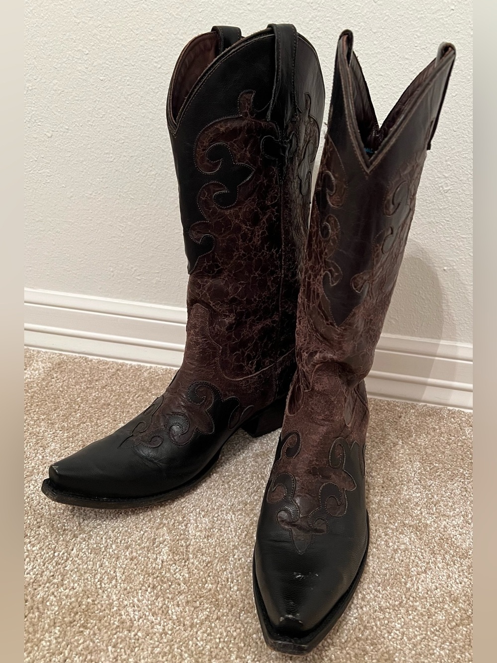 Women’s Lane Boots Snip Toe Size 9.5